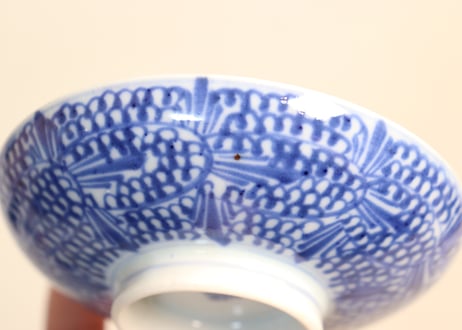 明治前期染付羽根微塵唐草図飯茶碗
