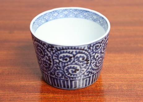 江戸後期染付蛸唐草文猪口②　直し,あたり傷