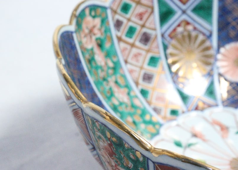 明治後期~大正色絵大聖寺焼菊図菊花弁三つ組鉢 小甘手 | 吉祥寺 明治後期~大正色絵大聖寺焼菊図菊花弁三つ組鉢 小甘手 | 吉祥寺