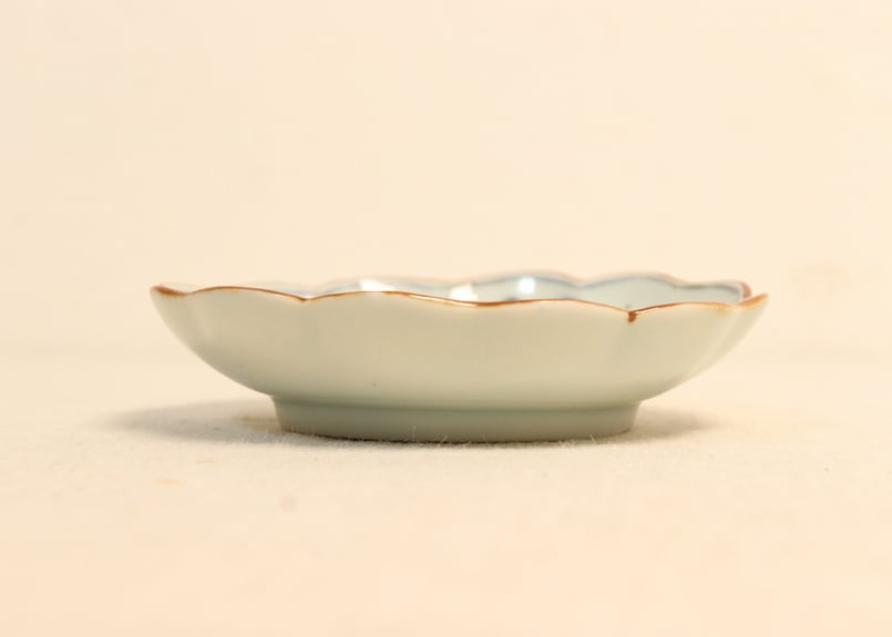 ◆染付菊形輪花皿7枚 花文 小皿中皿 旧家蔵出し品 美品 江戸幕末期〜明治初期◆ ◇染付菊形輪花皿7枚 花文 小皿中皿 旧家