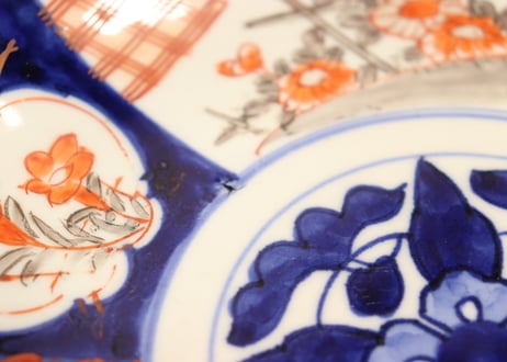 明治前期色絵菊と桔梗図7寸皿②　薄め,窯傷