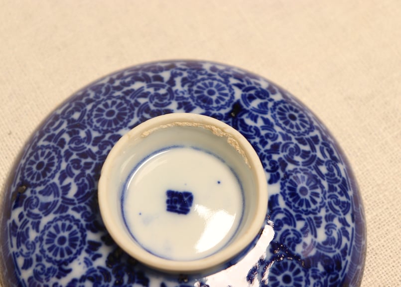 明治前期紙刷菊と唐草文蓋茶碗 | 吉祥寺PukuPuku