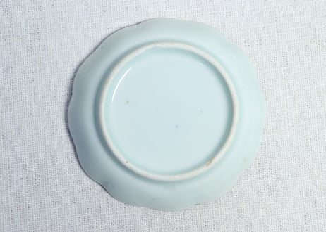 江戸後期染付山水に花図豆皿③　小ニュウ