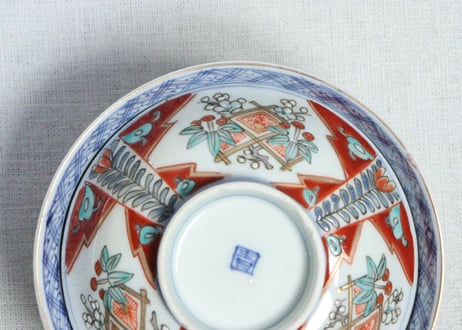 明治前期色絵牡丹と松竹梅図通り物蓋茶碗