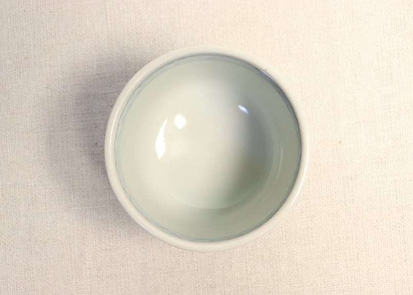 明治前期染付牡丹と唐草図ころ茶碗 ムシクイ | 吉祥寺PukuPuku