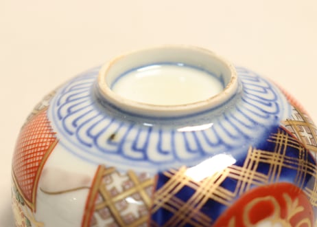 明治前期色絵菊と牡丹図湯呑