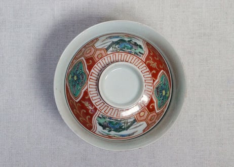 江戸後期色絵山水図窓絵と亀甲文図蓋茶碗　少釉剥げ
