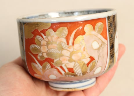 明治前期色絵波千鳥と牡丹図湯呑 天目台、蓋セット 5客組 小キズ