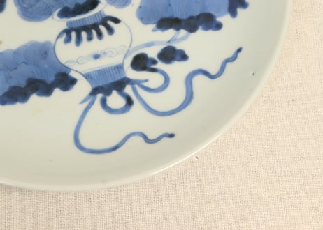 江戸後期染付獅子と牡丹図７寸皿②かたつき