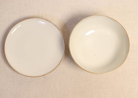 明治前期色絵芭蕉と亀甲図蒸茶碗　黒点