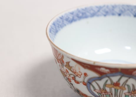 明治前期色絵梅に鶯と菖蒲図通り物飯茶碗