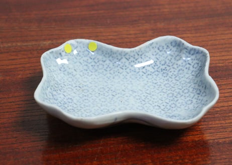 江戸中期紙刷古印判花散らし図糸巻型小皿②　ノミホツ