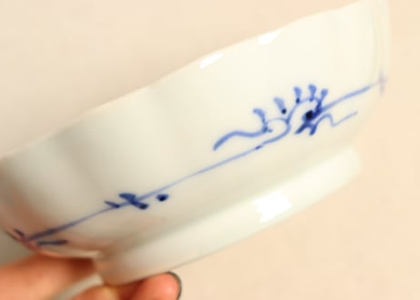 明治前期染付四方に花と唐草図なます皿①濃いめ　個体差有り