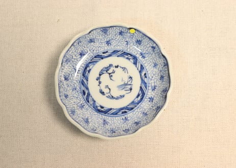 江戸幕末染付微塵唐草図小皿①　ノミホツ