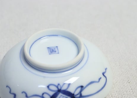 明治後期～大正染付山水図通り物木瓜型醬油小皿