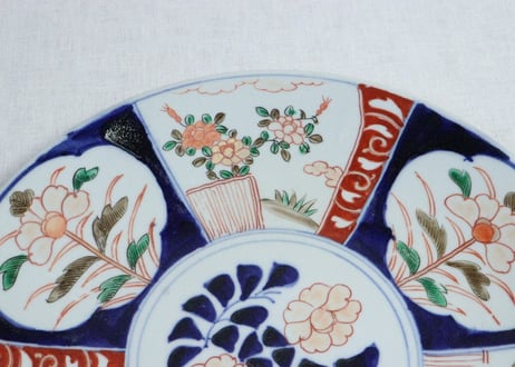明治前期色絵牡丹図尺皿　窯傷