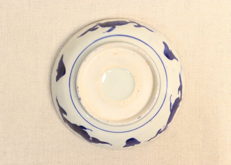 明治時代　古備前　陽刻浮彫　波に鶴亀 網目文様　輪花口縁　煎餅皿　菓子皿　5客 明治時代 古備前 陽刻浮彫 波に鶴亀 網目文様 輪花口縁 煎餅皿