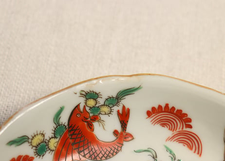 明治前期大聖寺焼色絵魚図小皿〈大聖寺の古伊万里写し〉