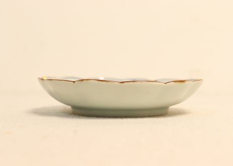 江戸中期染付三方に菊図小皿③　ノミホツ
