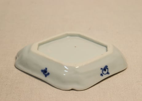 大正～昭和戦前染付鳥と唐草図菱形皿①