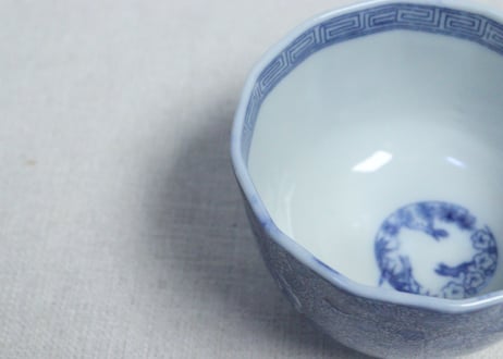 明治後期～大正銅判牡丹唐草図向付