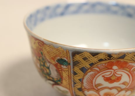 明治前期色絵桃と鶴図通り物飯茶碗