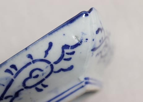 明治前期紙刷微塵唐草図長皿