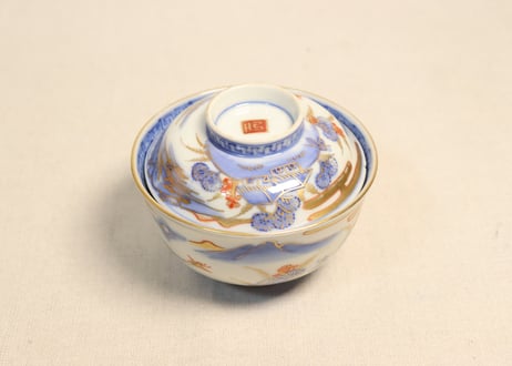 明治前期金彩染付山水図通り物飯茶碗