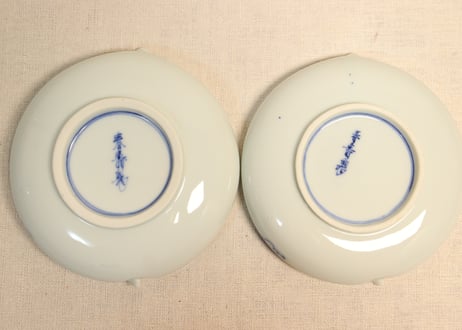 明治後期～大正染付桃と花図桃型皿② 薄め