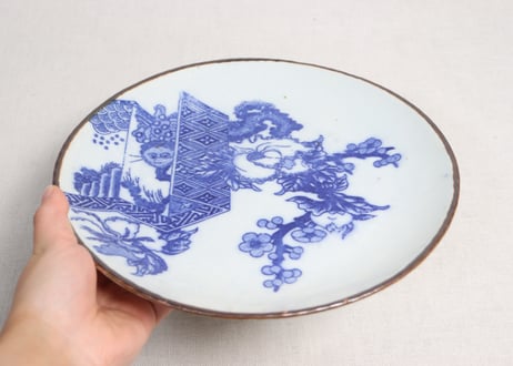 明治後期～大正銅判獅子牡丹図イゲ縁８寸皿
