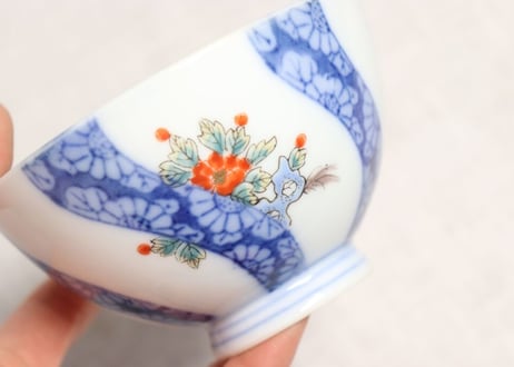 大正～昭和戦前色絵牡丹に捻子文蓋茶碗