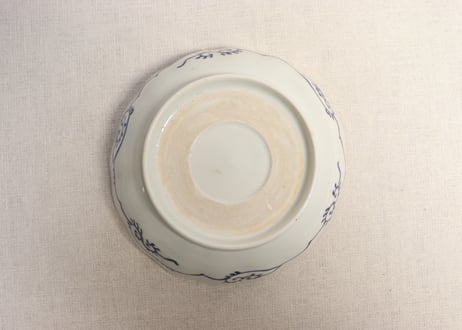明治前期色絵葵と蝶図なます皿③ フリモノ