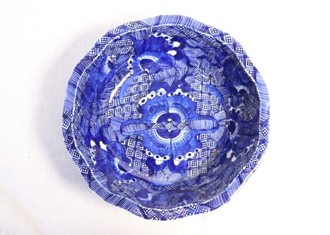 明治前期ベロ藍蝶図８寸鉢