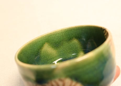 明治後期～大正織部焼緑釉菊図湯呑