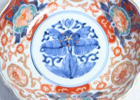 明治前期色絵牡丹と唐草図大なます皿②
