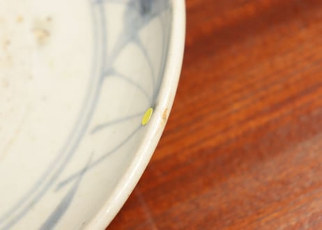 江戸中期くらわんか染付二方菖蒲図6.5寸皿　あたり傷