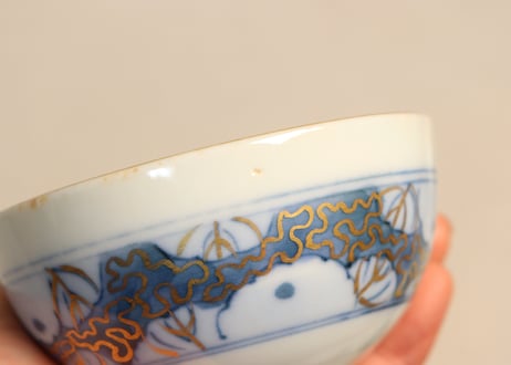 明治後期～大正金彩染付菊図湯呑
