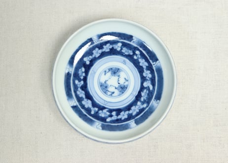 幕末〜　源六製　白磁　陽刻　唐獅子　染付皿　五枚 幕末〜 源六製 白磁 陽刻 唐獅子 染付皿 五枚 【公式通販】