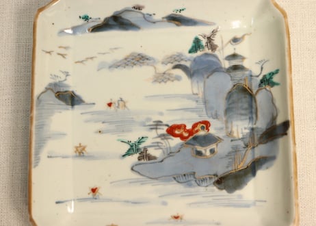 江戸中期色絵山水図角皿②　ノミホツ