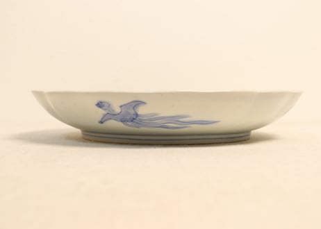 明治前期染付麒麟と花図７寸皿①黒点,高台窯傷