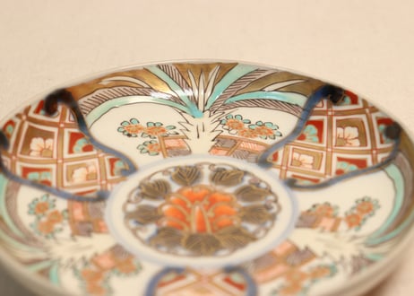 明治前期色絵三方に芭蕉と菊図5寸皿
