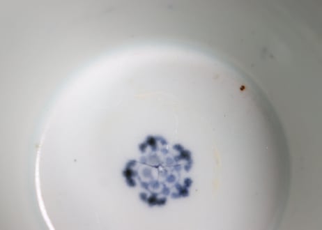 江戸中期染付花唐草図大猪口　直し,小ニュウ
