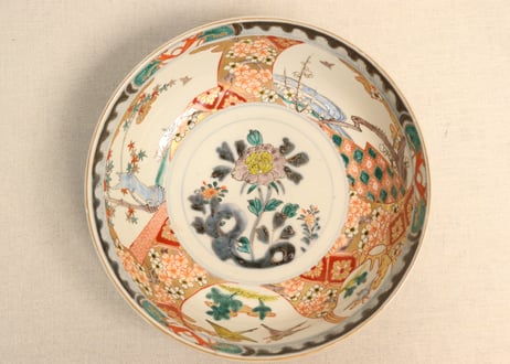 明治前期色絵牡丹と桜に鶴図7寸鉢
