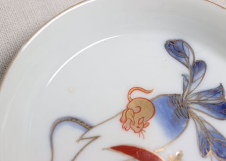明治前期色絵鼠大根図縁立ち小皿