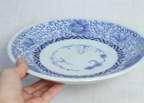 江戸幕末線描き牡丹図７寸皿②　少かたつき