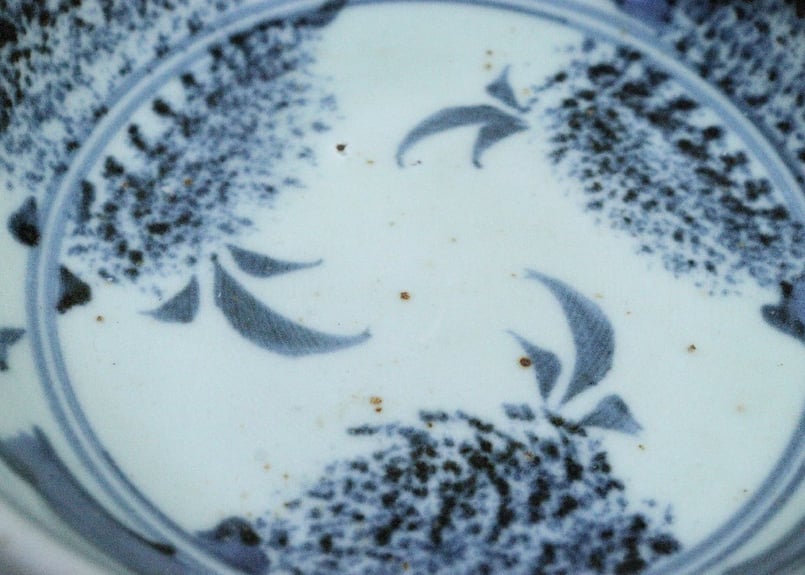 江戸後期染付三方に栗図なます皿① 窯傷,黒点 | 吉祥寺PukuPuku