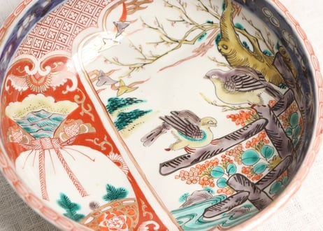 明治前期色絵鳥と巾着袋図三ツ組鉢 中サイズ釉剥げ