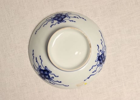 明治前期鍋島焼染付富士図5寸皿 ノミホツ,窯傷