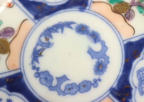 明治後期～大正銅判色絵花と宝尽くし図小皿
