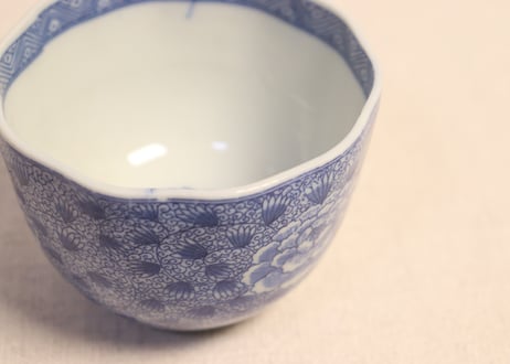 明治後期～大正銅判牡丹唐草図向付
